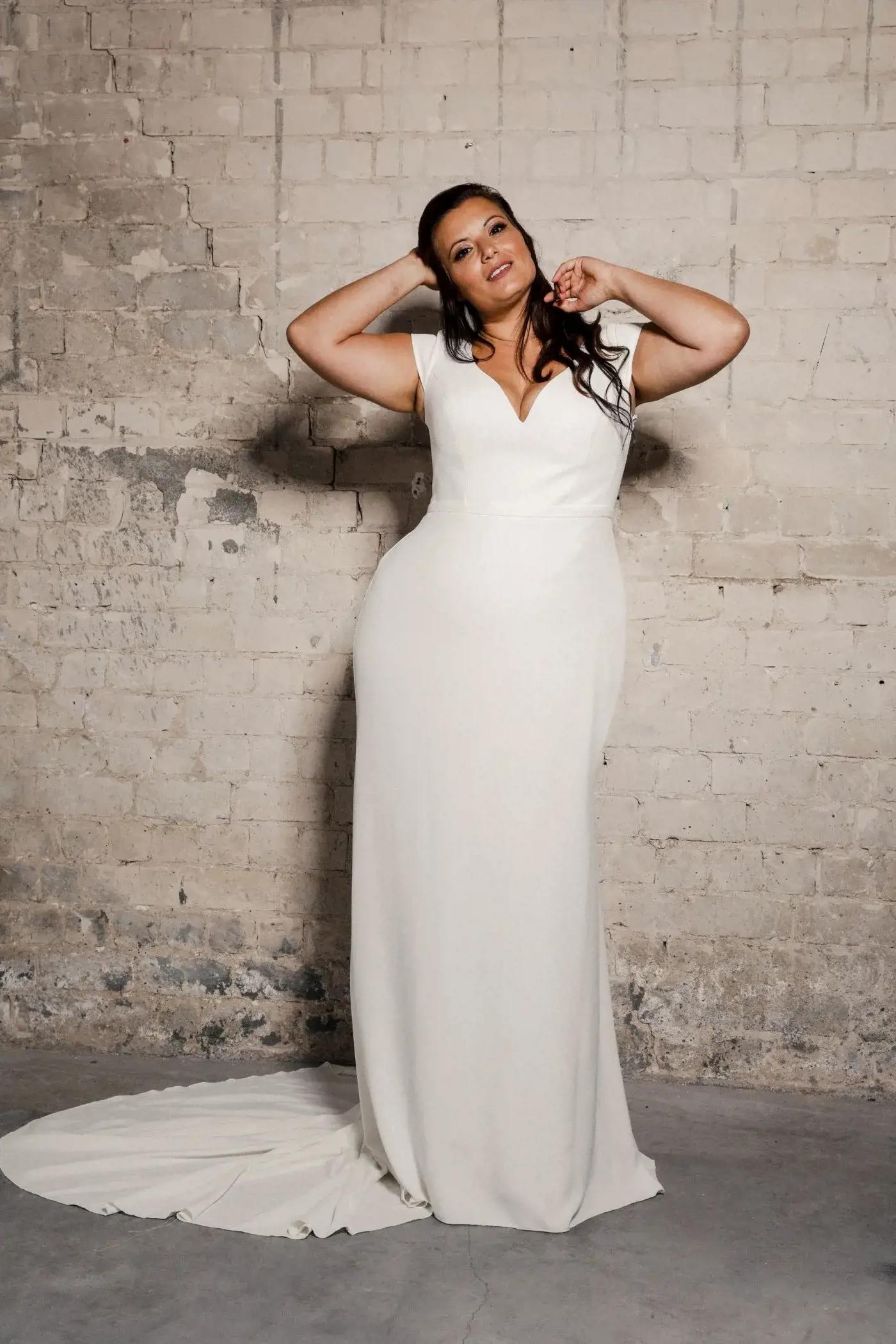 Find Your Dream Curve Gown with Studio Levana Image