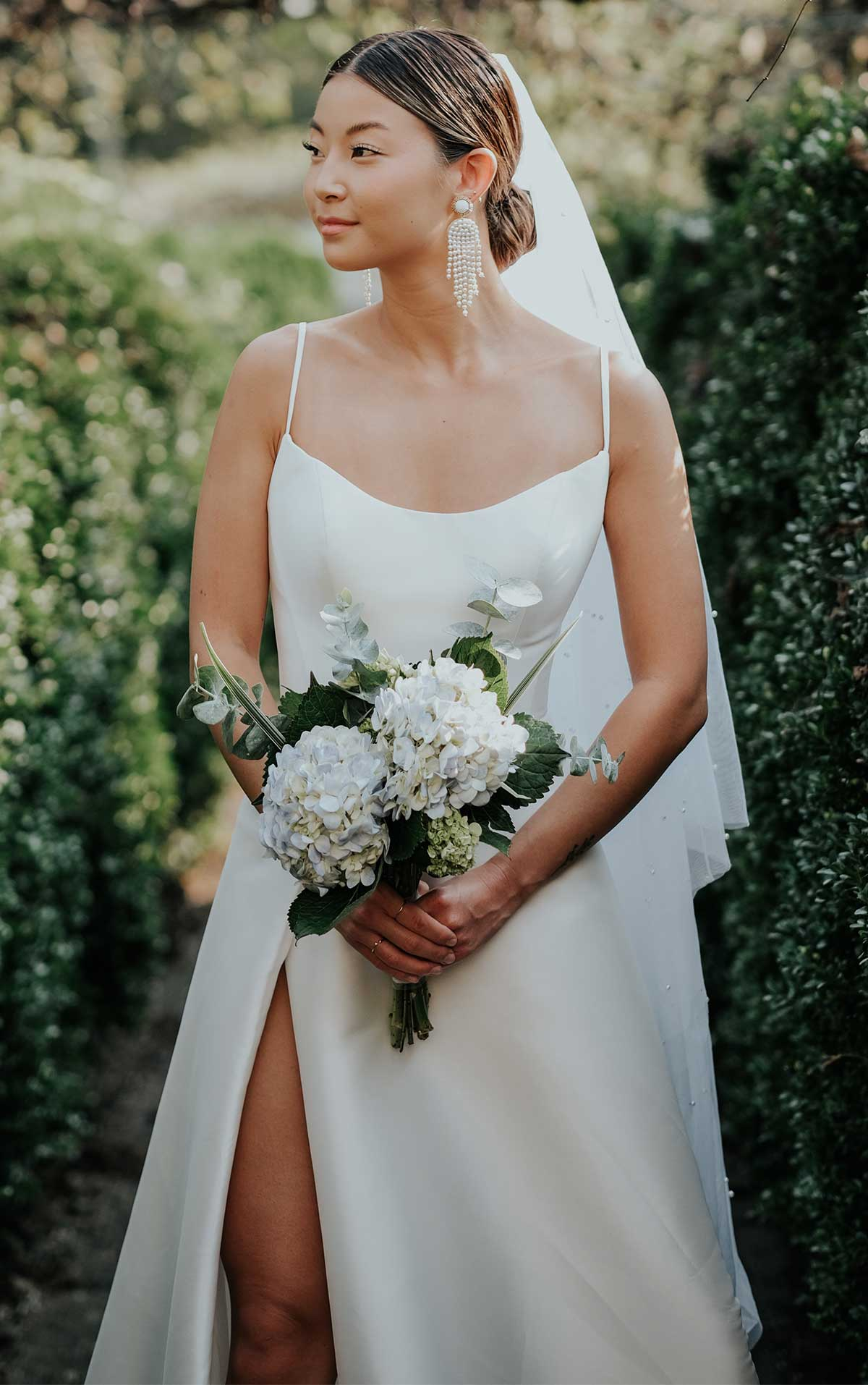 Clean, Classic Bridal Looks Image