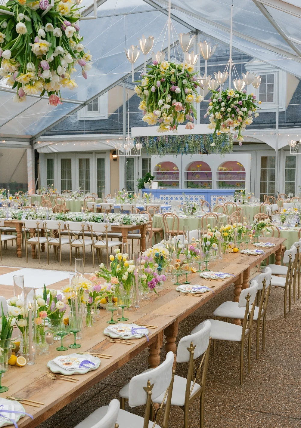 Image of table setting