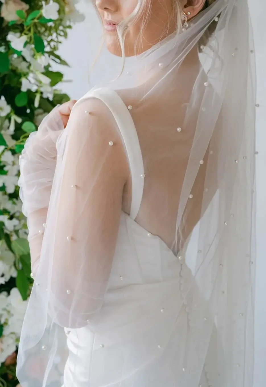The Ultimate Guide to Luxury Bridal Accessories Image