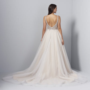 lucia-allison-webb-bridal-spring-2020-style-92001-alina_1.jpg