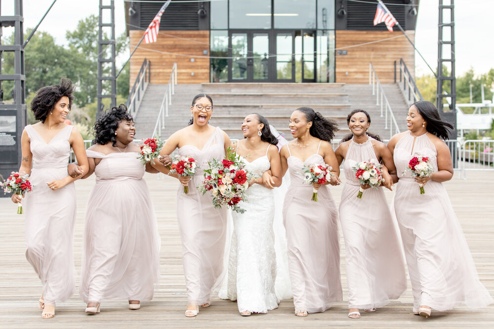 Tierra + Osi   ladies.jpg