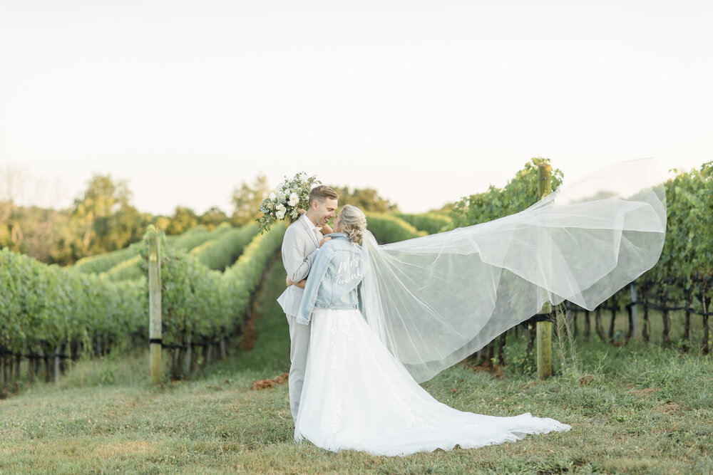 Evan Kasey Early Mountain Wedding-Bride Groom Portraits-0242.jpg