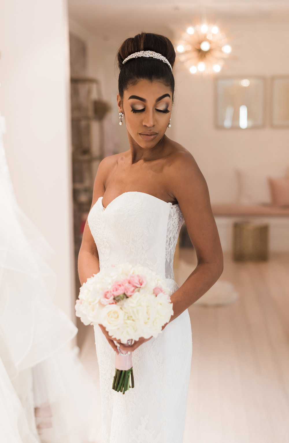 The Bridal Shopping Timeline. Desktop Image