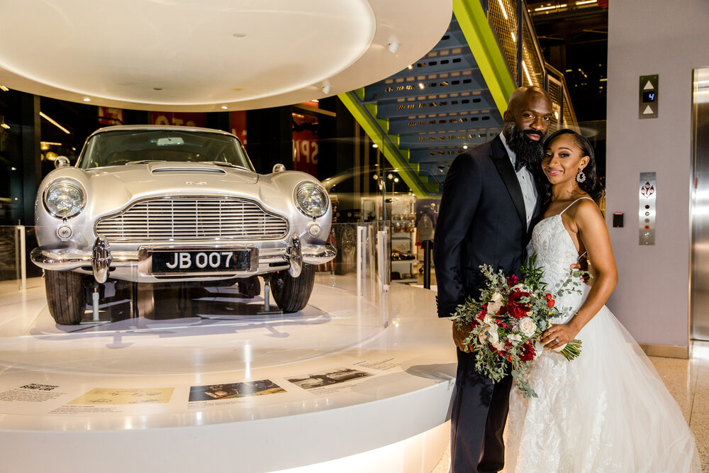 Tierra + Osi  couple car.jpg