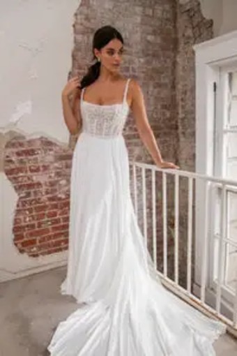 Rebecca Schoneveld #Seraphine #5 Natural White thumbnail